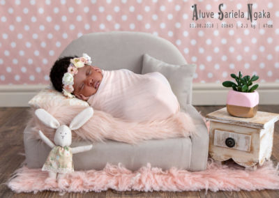 Pretoria Newborn Photographer – Aluve Sariela Ngaka